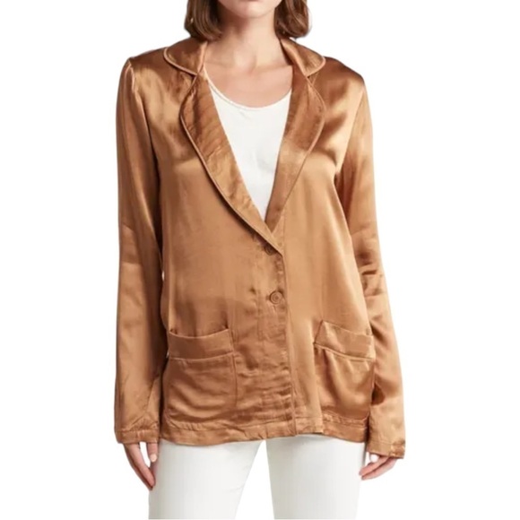 Elie Tahari Jackets & Blazers - NWT Elie Tahari relaxed satin blazer jacket in walnut, size S
